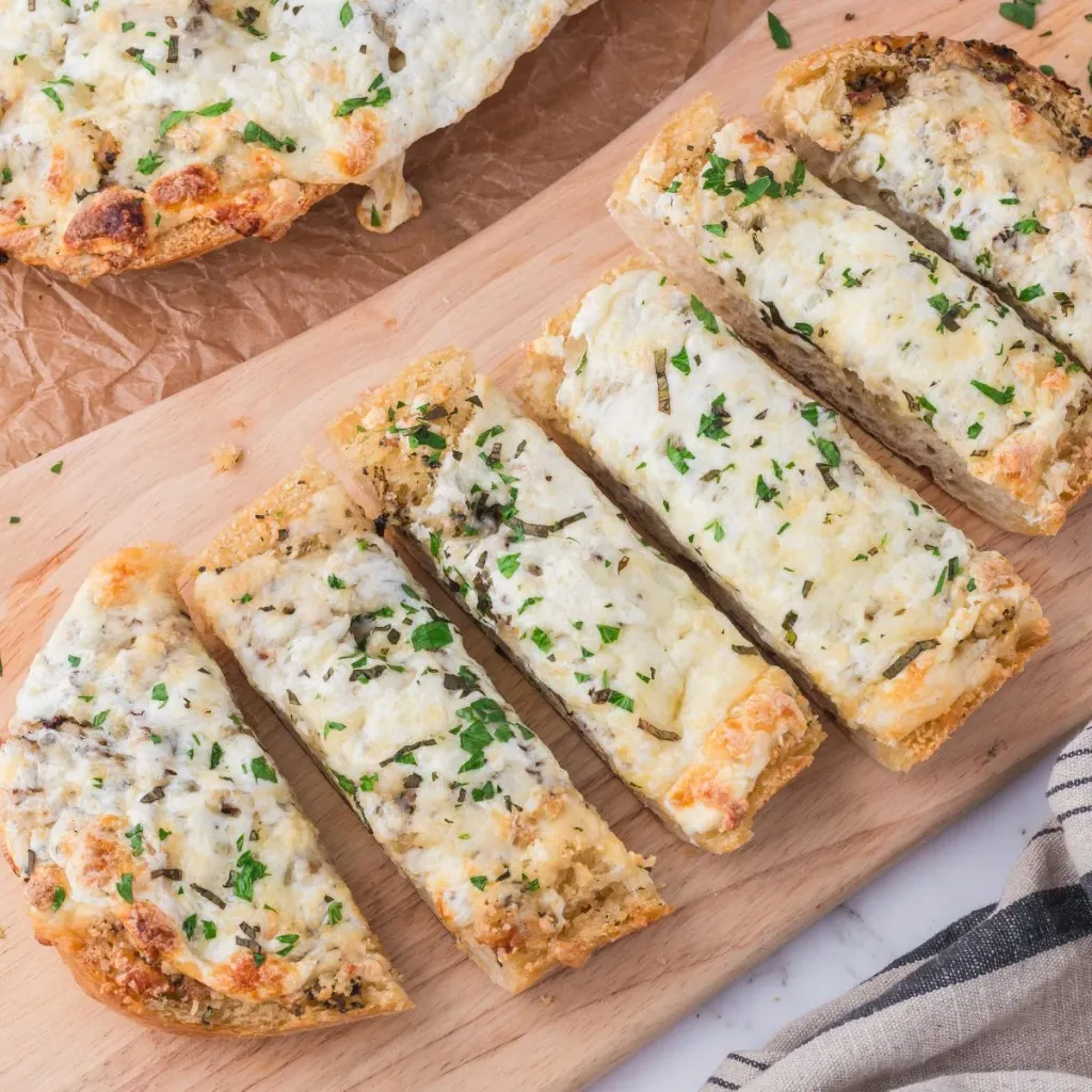 Cheese Garlic Bread (4 pcs)